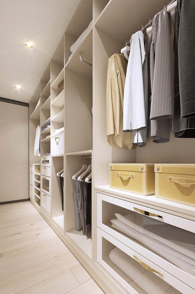 Walk-in-Wardrobe